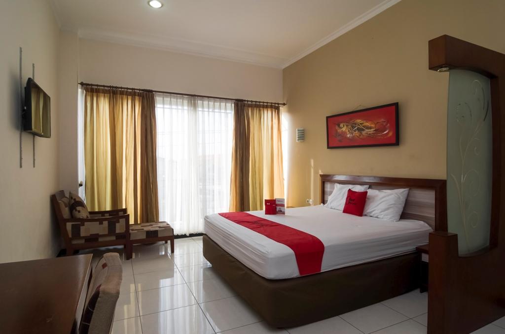 Reddoorz @ Rejosari Wisma tamu Semarang