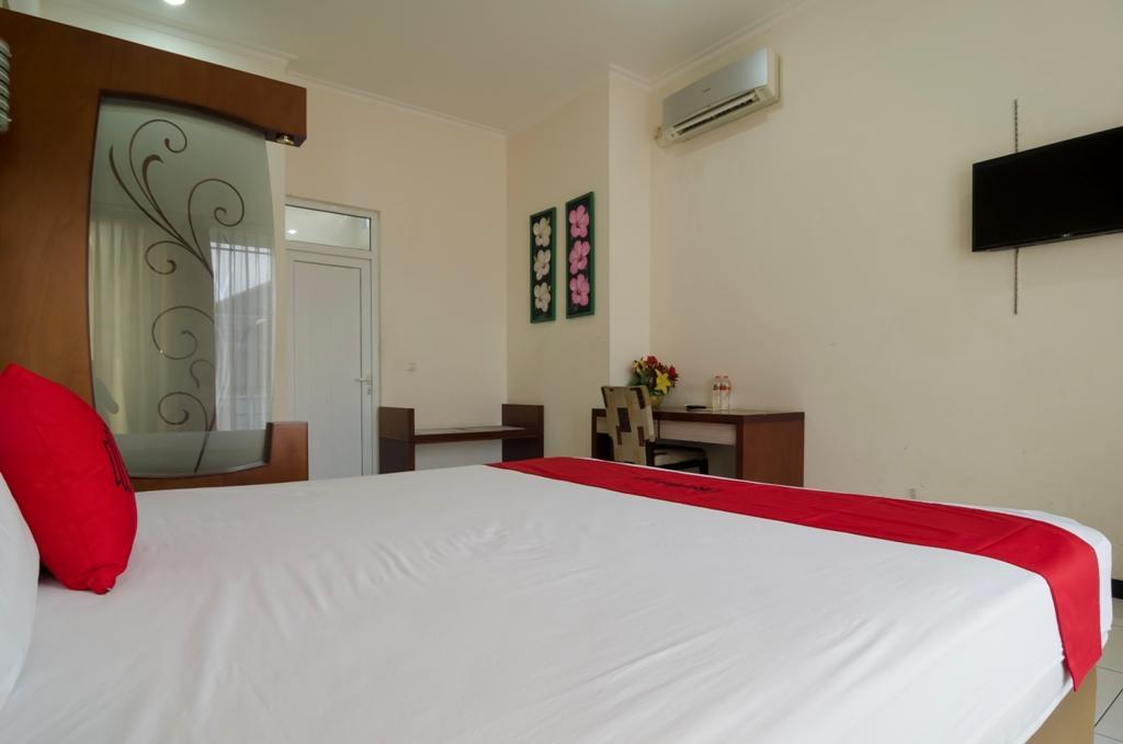 Wisma tamu Reddoorz @ Rejosari Semarang