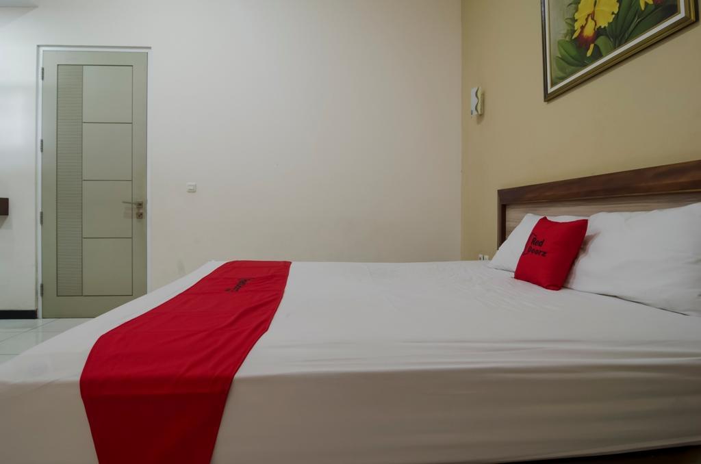 Wisma tamu Reddoorz @ Rejosari Semarang